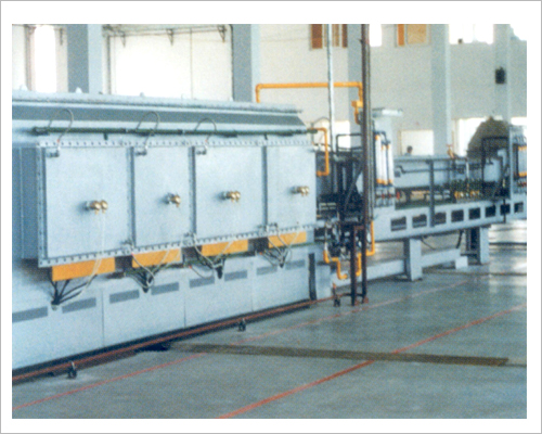 RCW網(wǎng)帶式燒結(jié)爐