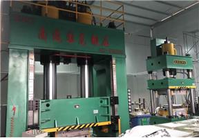 800����ܟ�ģ��Һ���C