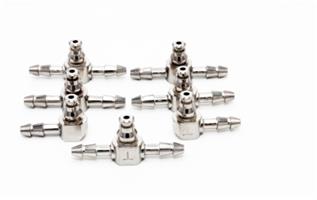 柴油發(fā)動機(jī)噴油器回油管接頭